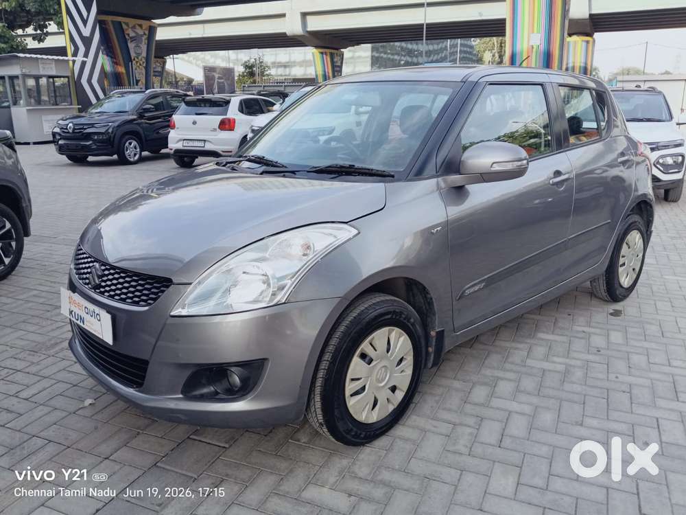 Maruti Suzuki Swift Vxi, 2012, Petrol