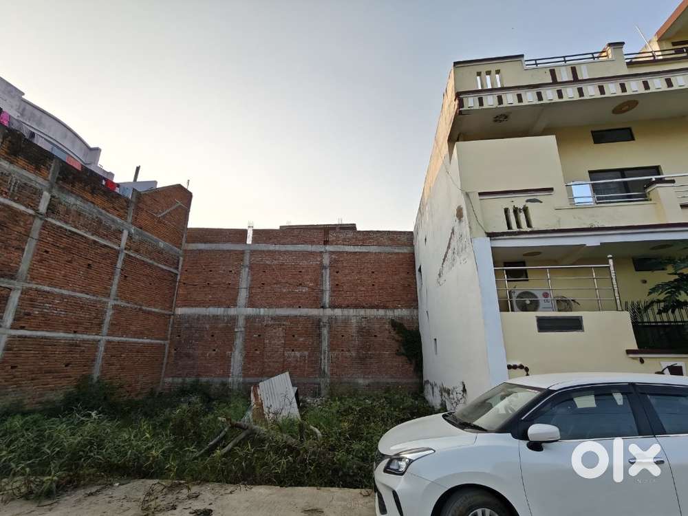 33000 Driven In 6 Year With Brand Warranty Only Genuine Buyer Contact