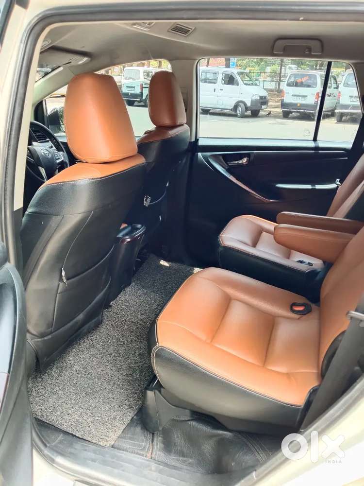 Toyota Innova Crysta 2018 Diesel 230000 Km Driven
