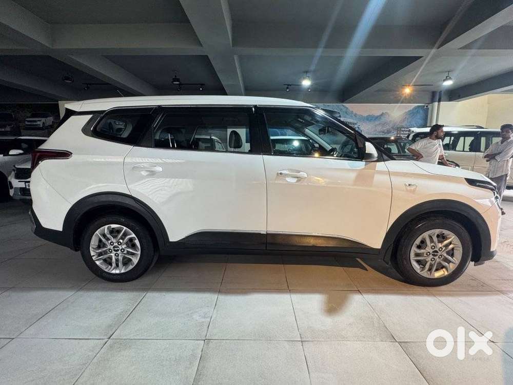 Kia Carens D1.5 6mt Premium 07, 2023, Diesel