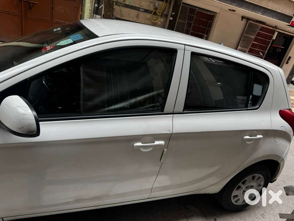 Hyundai I20 2013 Cng 107000 Km Driven