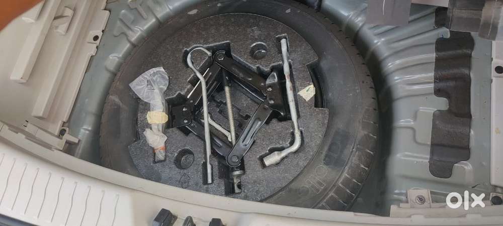 Mahindra Xuv300 W6, 2022, Petrol