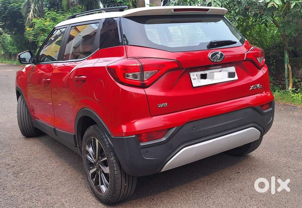 Mahindra Xuv300 W8 Option Dual Tone, 2021, Petrol