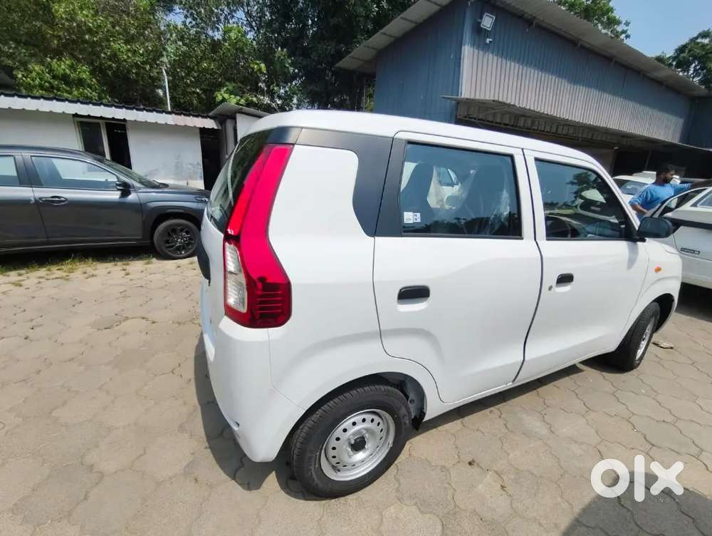 Wagon R/ Tour H3 For Uber/rapido