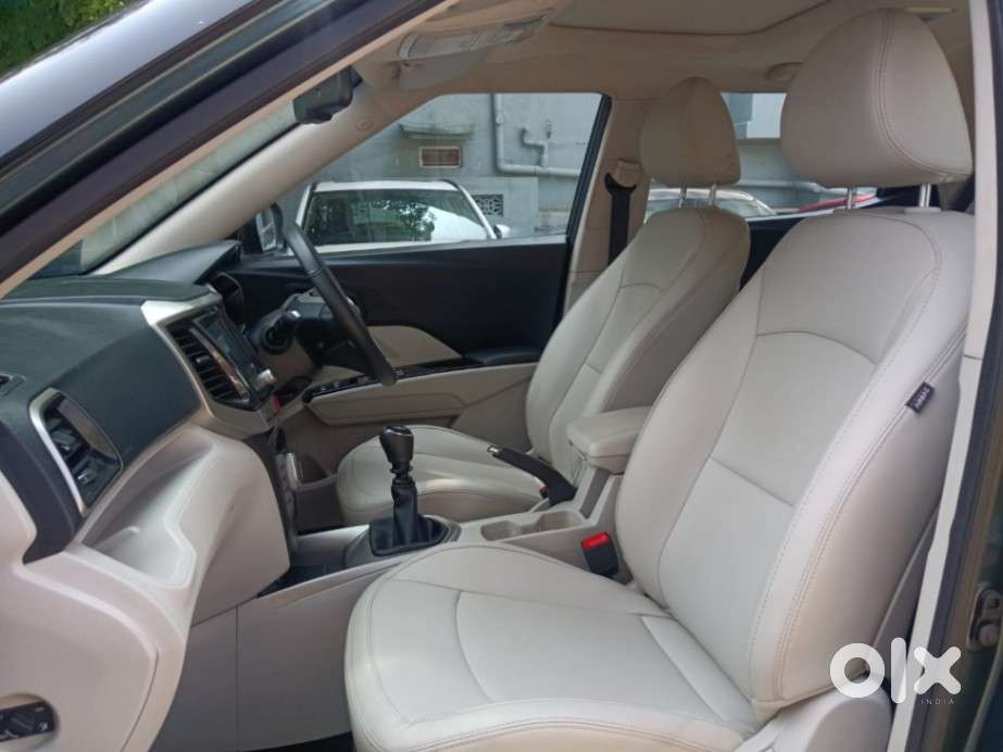 Mahindra Xuv300 W8, 2022, Petrol