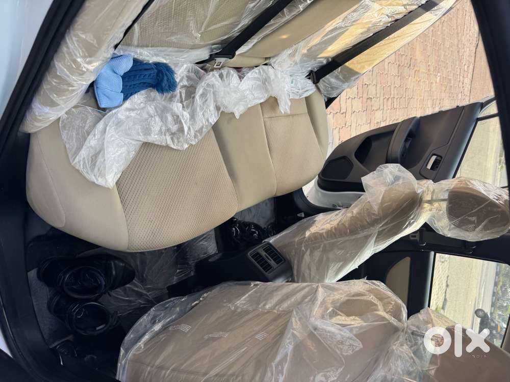 Honda Amaze 2025 Petrol 5500 Km Driven