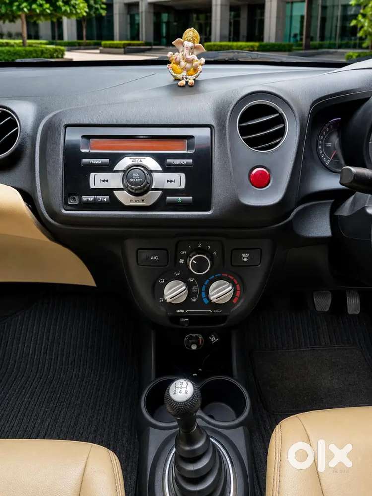 2016 Honda Brio Petrol+cng Mh09 60,000kms
