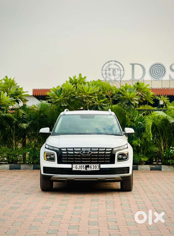 Hyundai Venue Sx Mt, 2023, Diesel