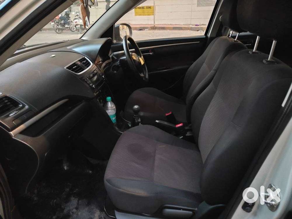 Maruti Suzuki Swift Vxi 1.2 Abs Bs-iv, 2017, Petrol