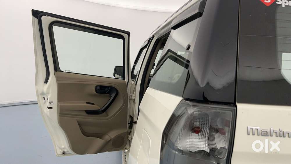 Mahindra Tuv 300 T6 Plus, 2019, Diesel