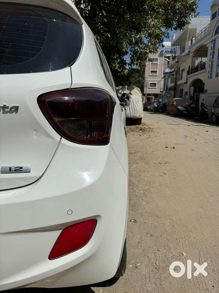 Hyundai Grand I10 2015 Petrol Well Maintained