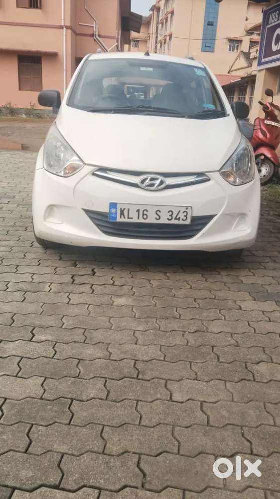 Hyundai Eon 2017 Petrol 72000 Km Driven
