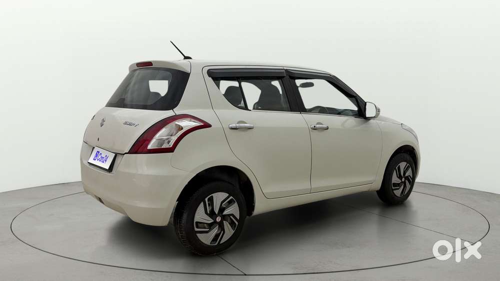 Maruti Suzuki Swift Vxi, 2016, Petrol