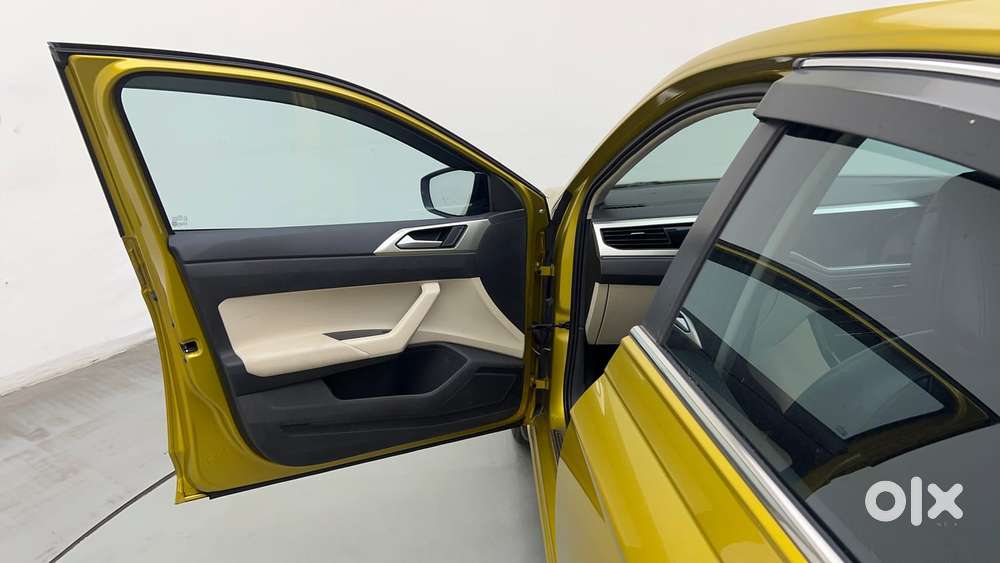Volkswagen Virtus Highline Plus 1.0 Tsi At, 2022, Petrol