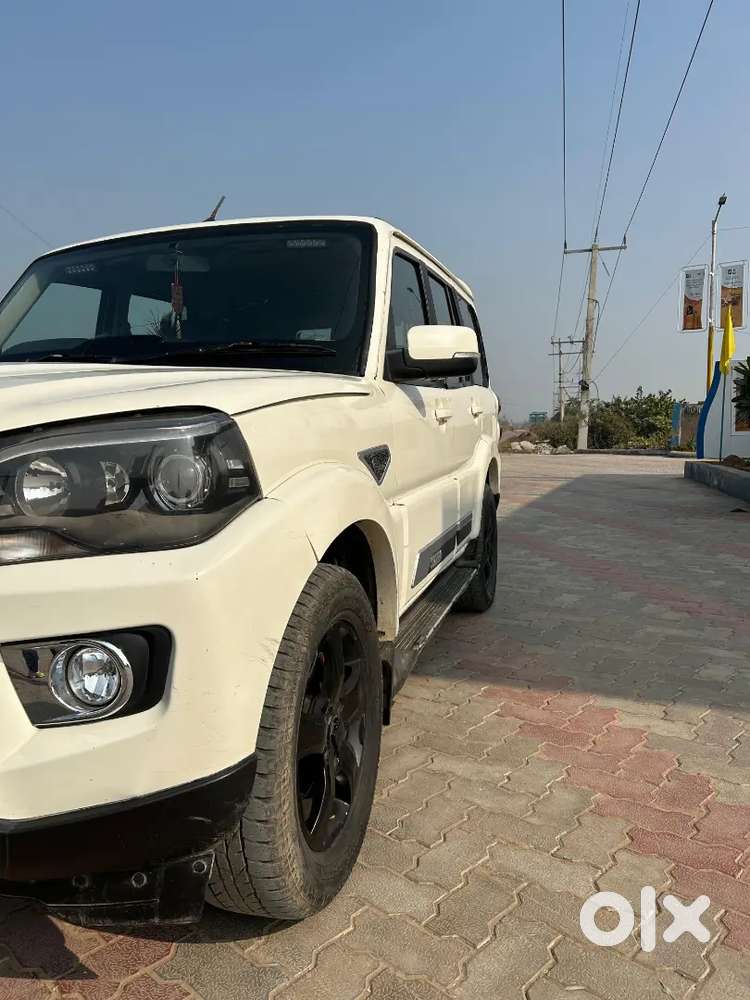 Mahindra Scorpio Classic 2018