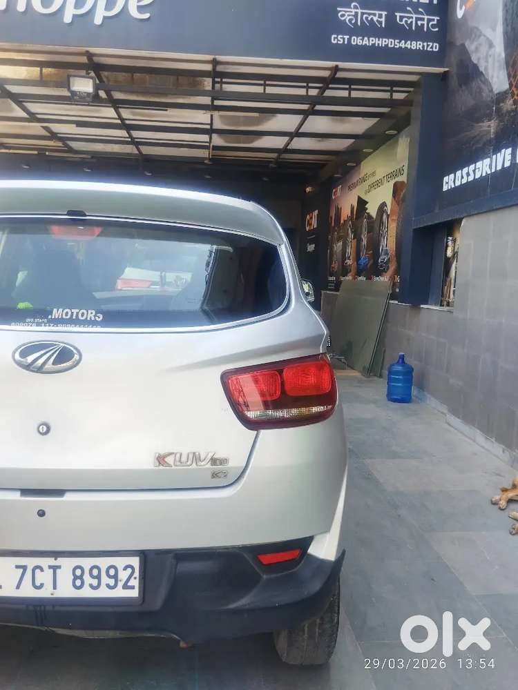 Mahindra Kuv 100 2016