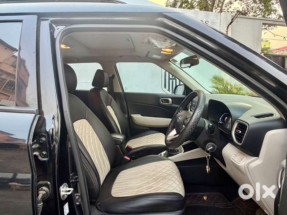 Hyundai Venue 1.2 S (o), 2024, Petrol