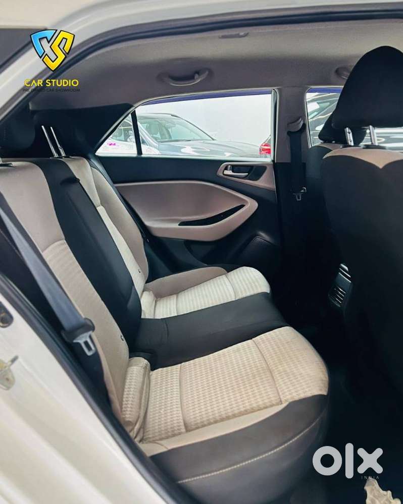 Hyundai I20 Petrol Asta Option, 2018