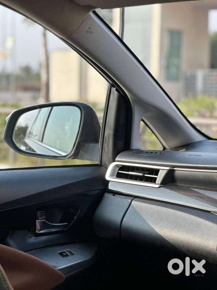 Toyota Innova Crysta 2.4 Z 7 Str, 2022