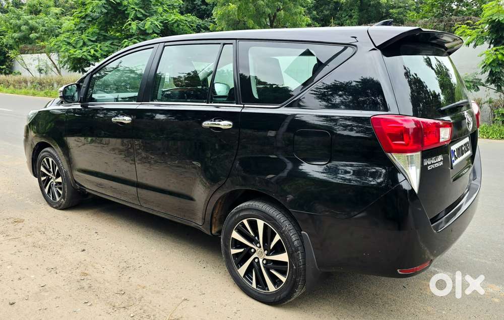 Toyota Innova Crysta 2.8 Zx At, 2022, Diesel