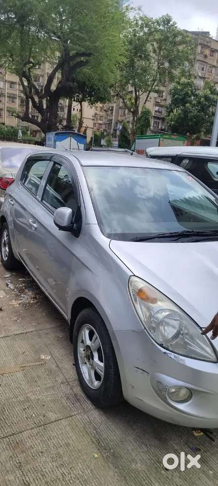 Hyundai I20 2011 Top Model Dr Used Car Silver Colour Showroom Conditio