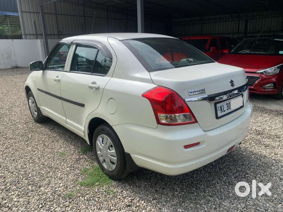 Maruti Suzuki Swift Dzire Lxi Option, 2011, Petrol