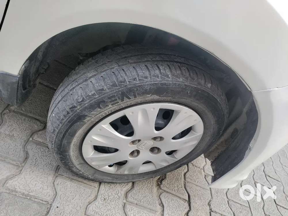 Honda Brio 29 Des 2012 Petrol Mt