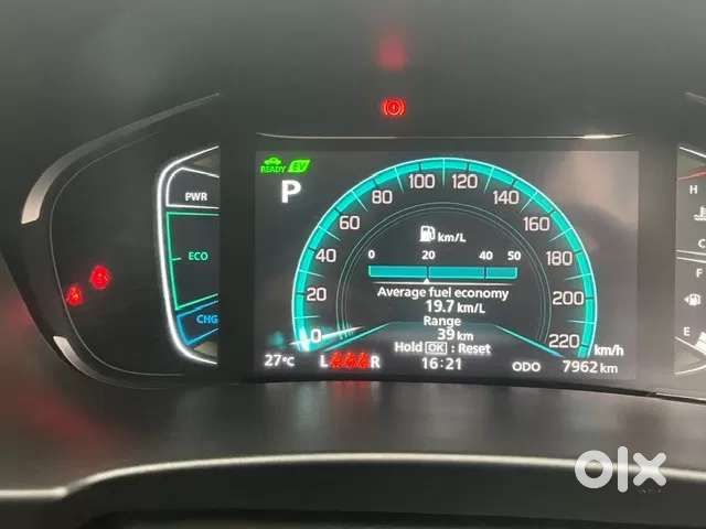 Toyota Urban Cruiser Hyryder 1.5 V Hybrid, 2024, Petrol