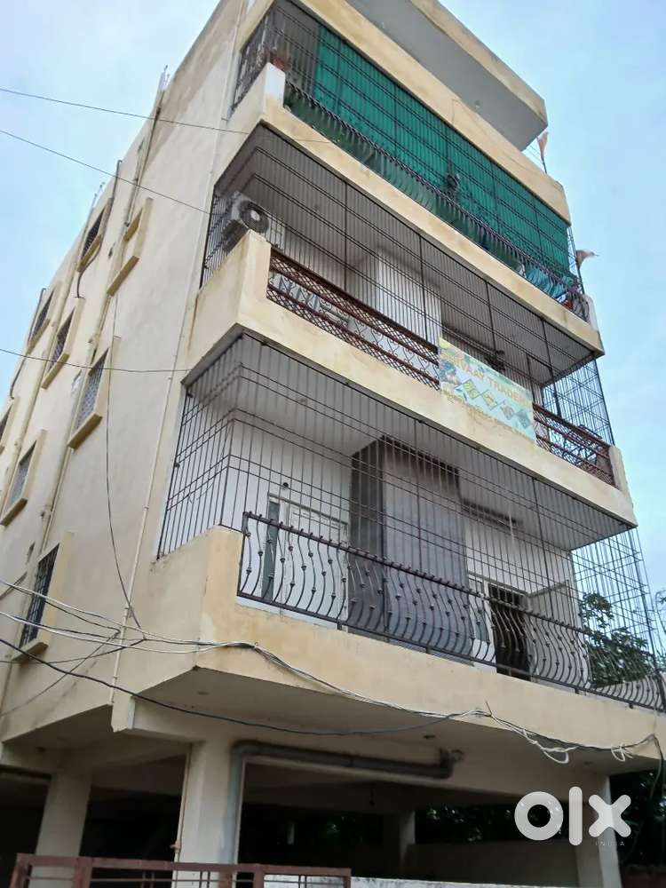 Rent.2/flat.Near by.kachary.prime.rental
