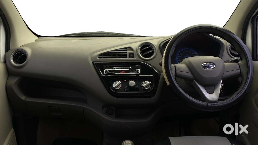 Datsun Redigo T Option, 2016, Petrol