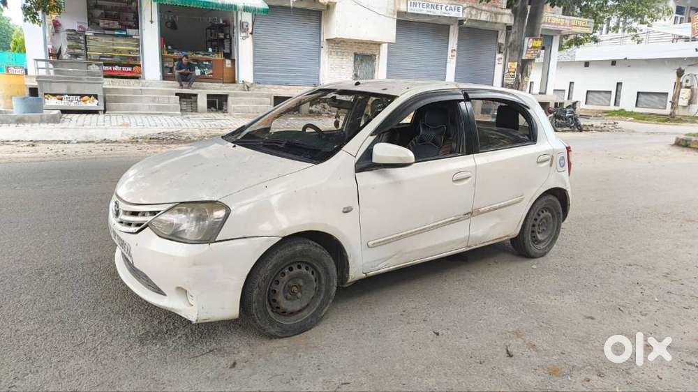 Toyota Etios Liva G (2013) 1397 Cc&ndash; Petrol + Cng  Loaded 90k Driven
