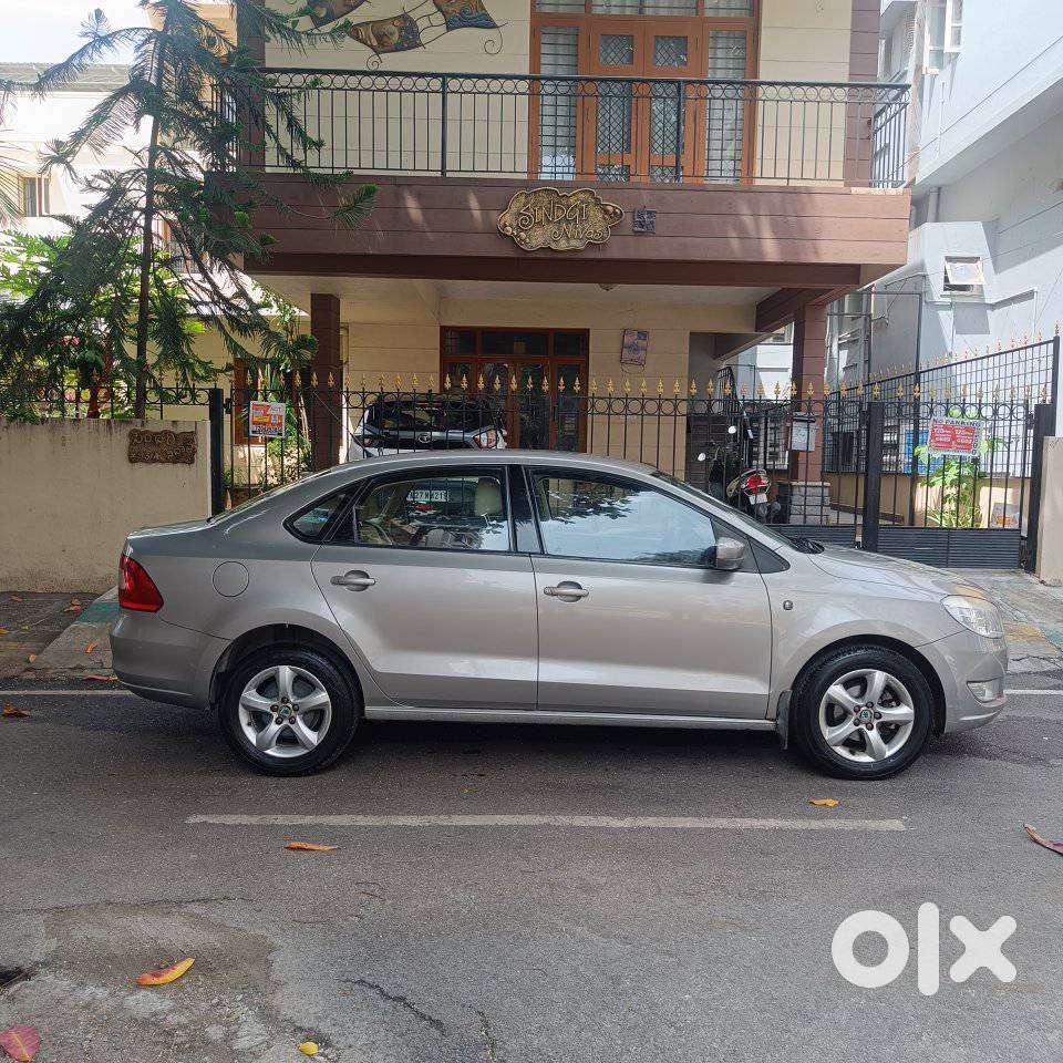 Skoda Rapid 1.6 Mpi Elegance, 2013, Diesel