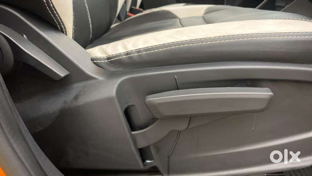 Tata Punch Creative Amt, 2022, Petrol