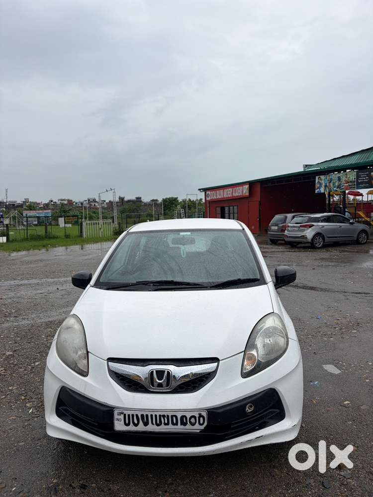 Honda Brio Petrol Mt 2013