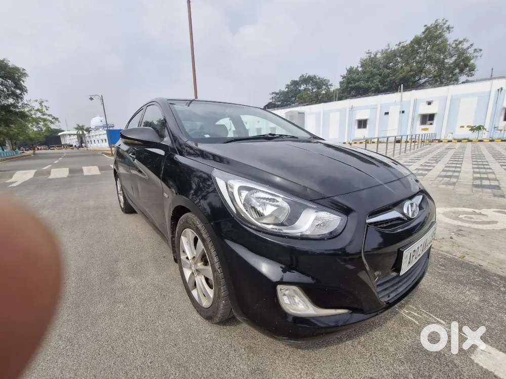 Doctor Vehicle Showroom Track - Hyundai Verna 2012 Well Maintained -