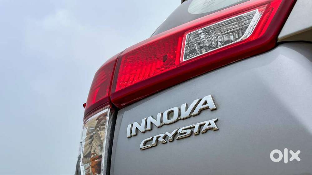 Toyota Innova Crysta 2019 Petrol Well Maintained