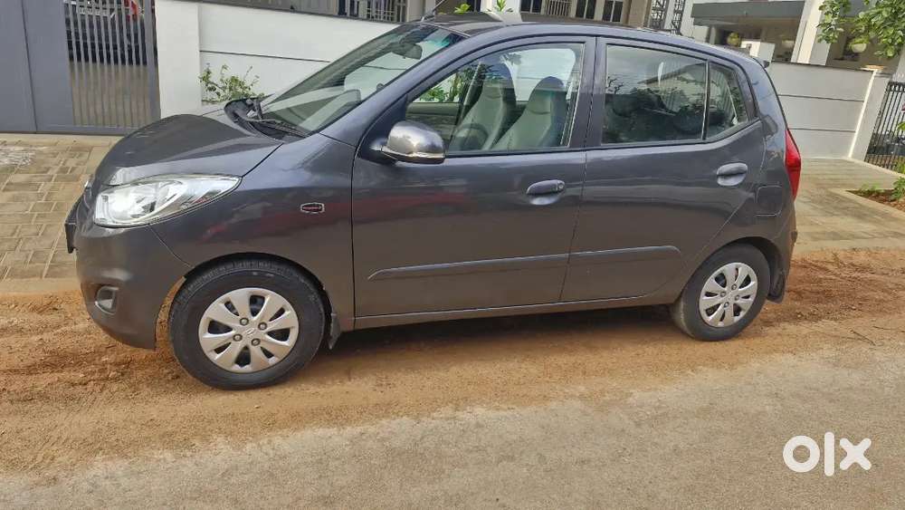 Hyundai I10 Sportz 2011 Petrol