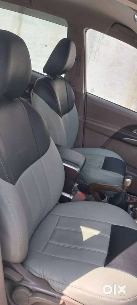 Mahindra Xuv500 At W6 2wd, 2014, Diesel