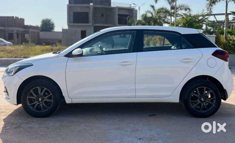 Hyundai Elite I20 Sportz Plus, 2020, Petrol