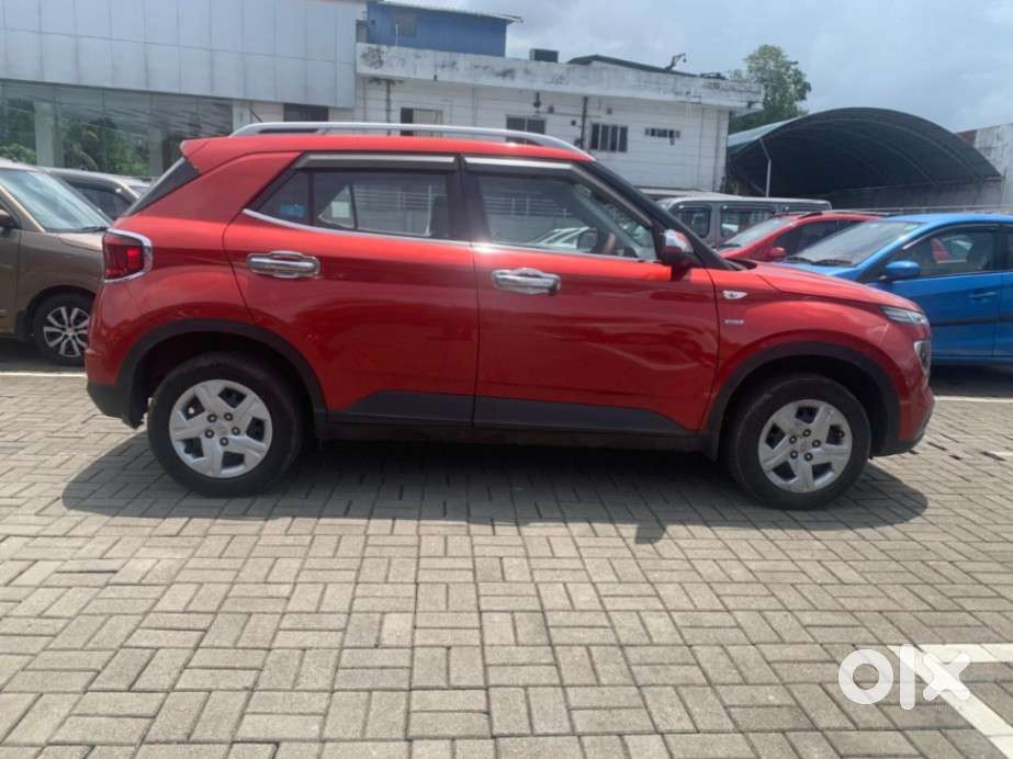 Hyundai Venue S Turbo Dct, 2019, Petrol