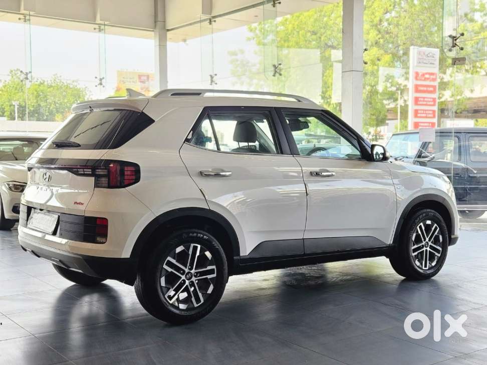 Hyundai Venue S Turbo Dct, 2024, Petrol
