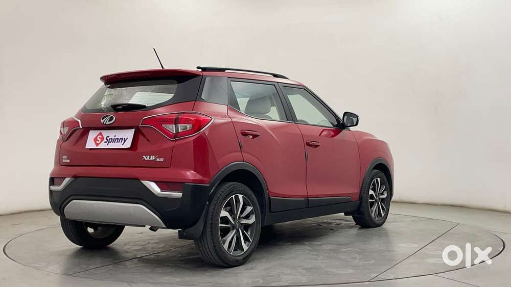 Mahindra Xuv300 1.2 W8 (o) Amt Petrol, 2022, Petrol