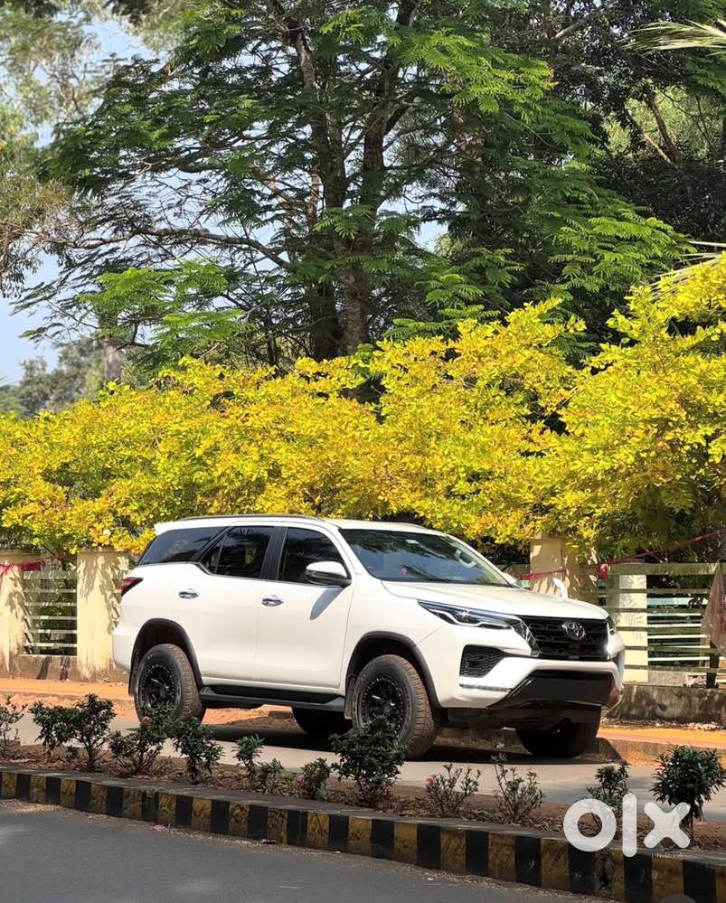 Toyota Fortuner Legender 2021