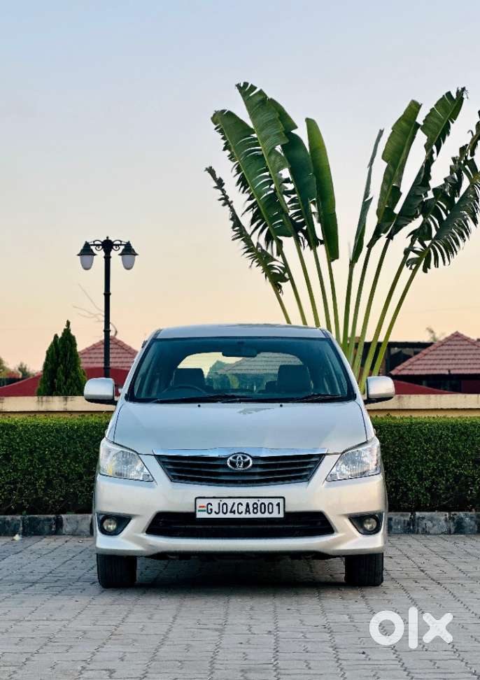 Toyota Innova 2.5 G (diesel) 8 Seater, 2013, Diesel