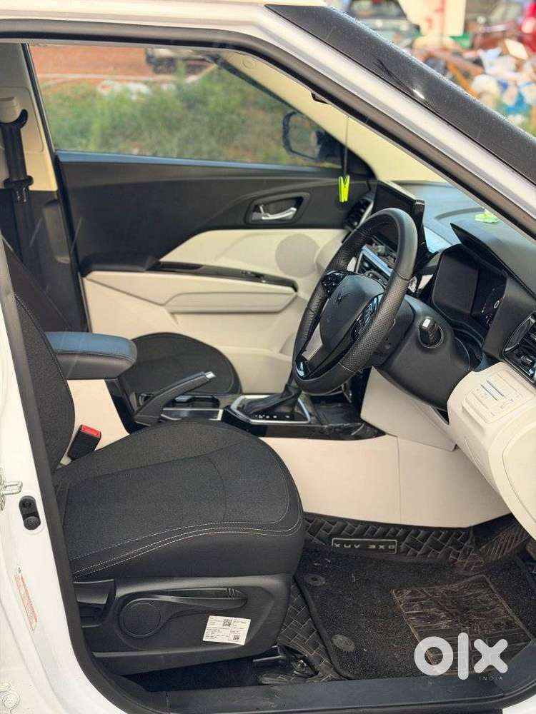 Mahindra Xuv 3xo Ax5l 1.2 Petrol At, 2025, Petrol