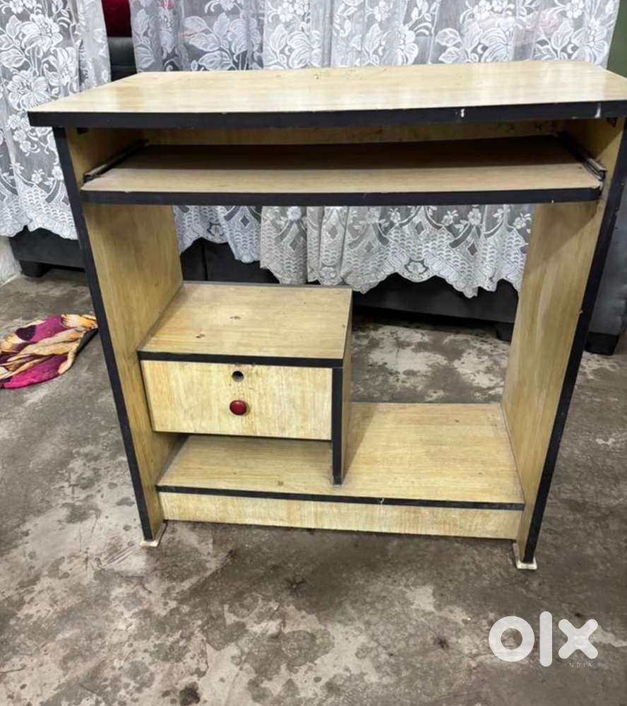 table (3000)