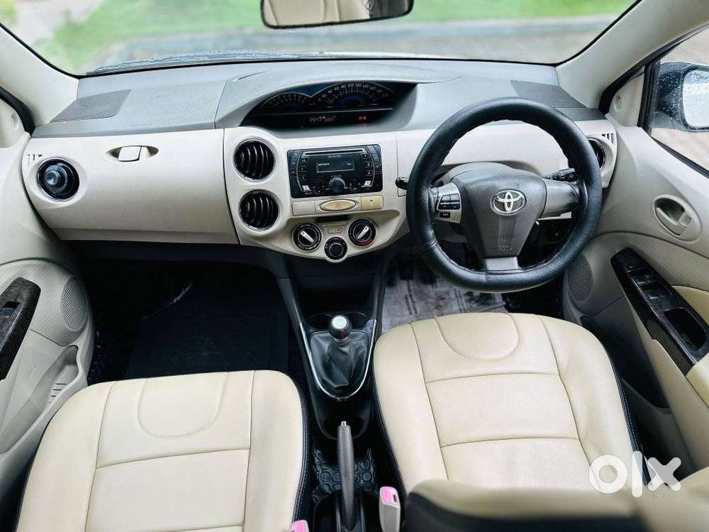 Toyota Etios Vx Limited Edition, 2016, Petrol