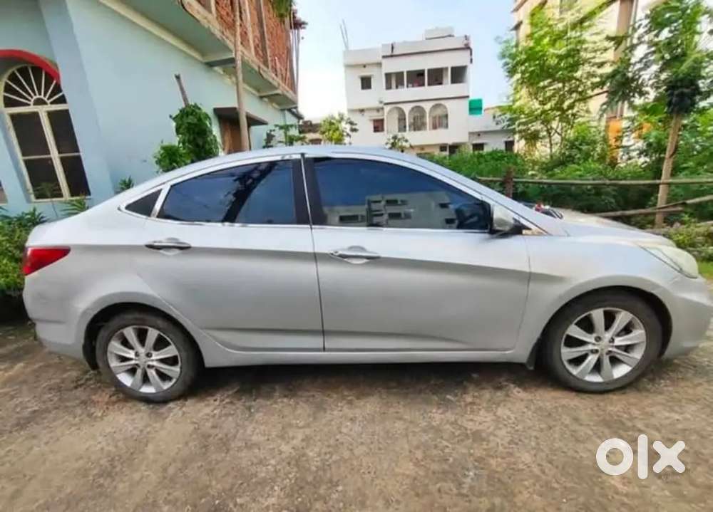 Hyundai Verna Crdi Sx 2012 Model