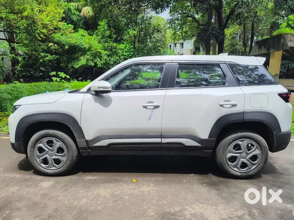 Maruti Suzuki Brezza Lxi 2025