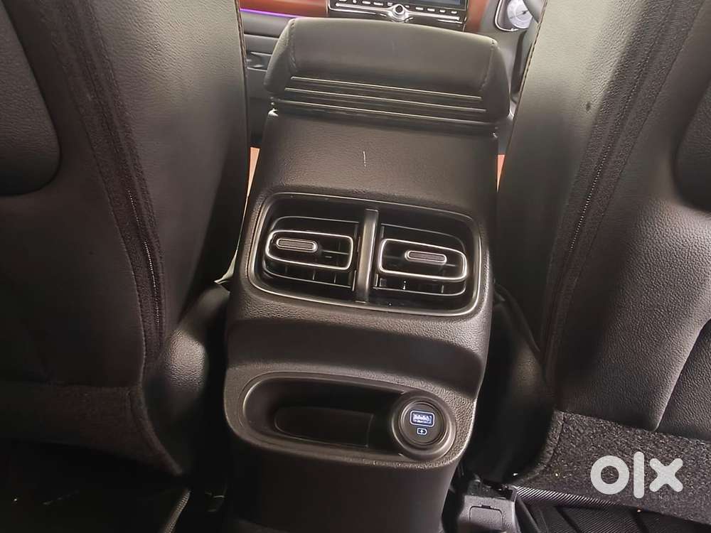 Hyundai Alcazar Signature (o) 6 Str 1.5 Petrol Dct, 2023, Petrol